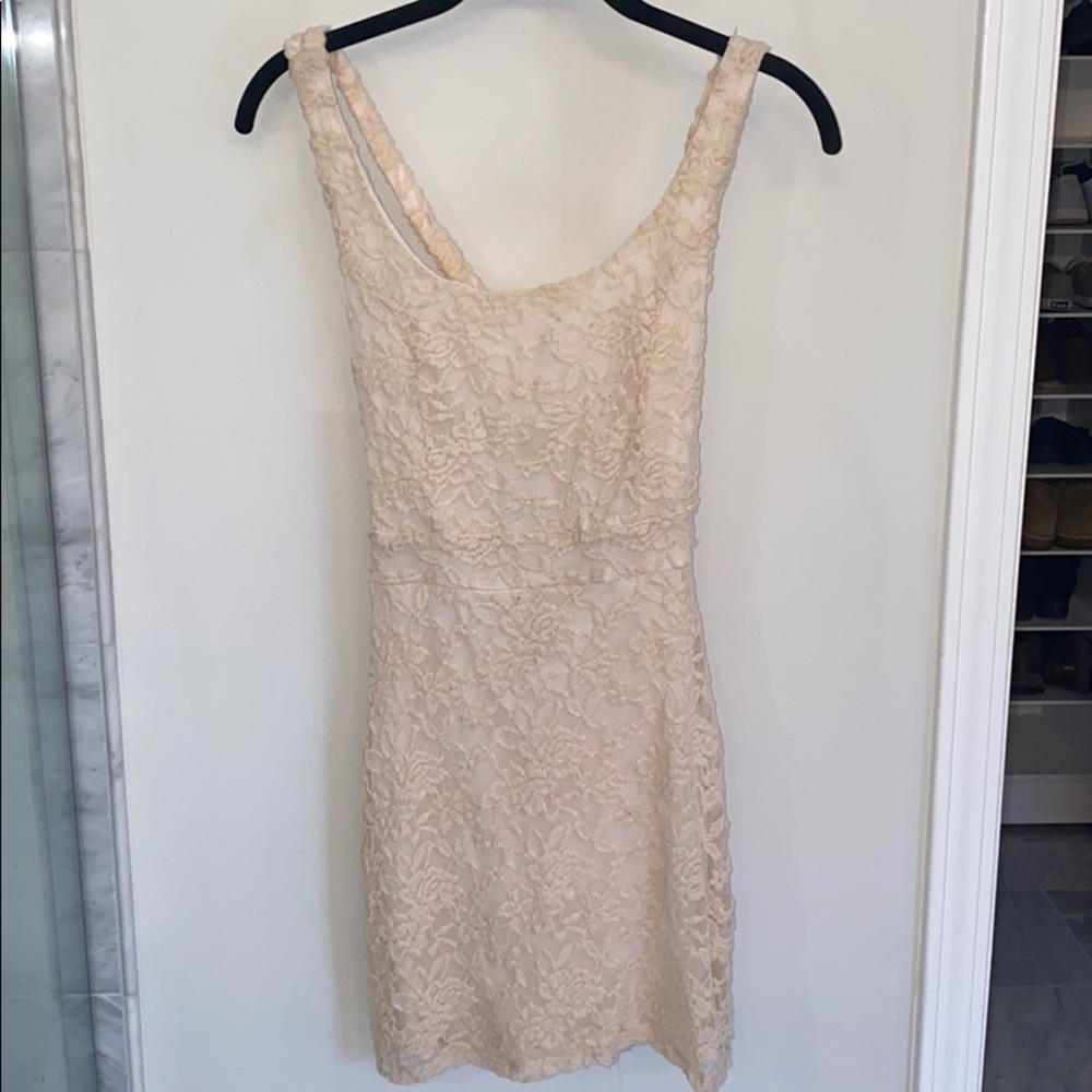 Blush floral lace overlay bodycon dress